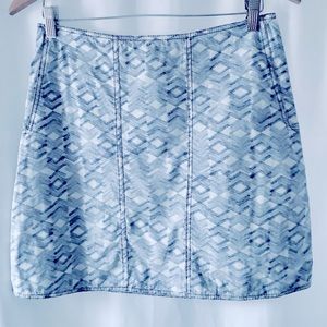 Kara line blue & white skirt